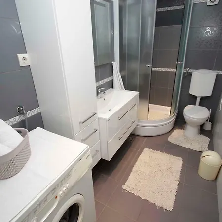 Apartmani Ivona & Ivo Makarska Exterior photo